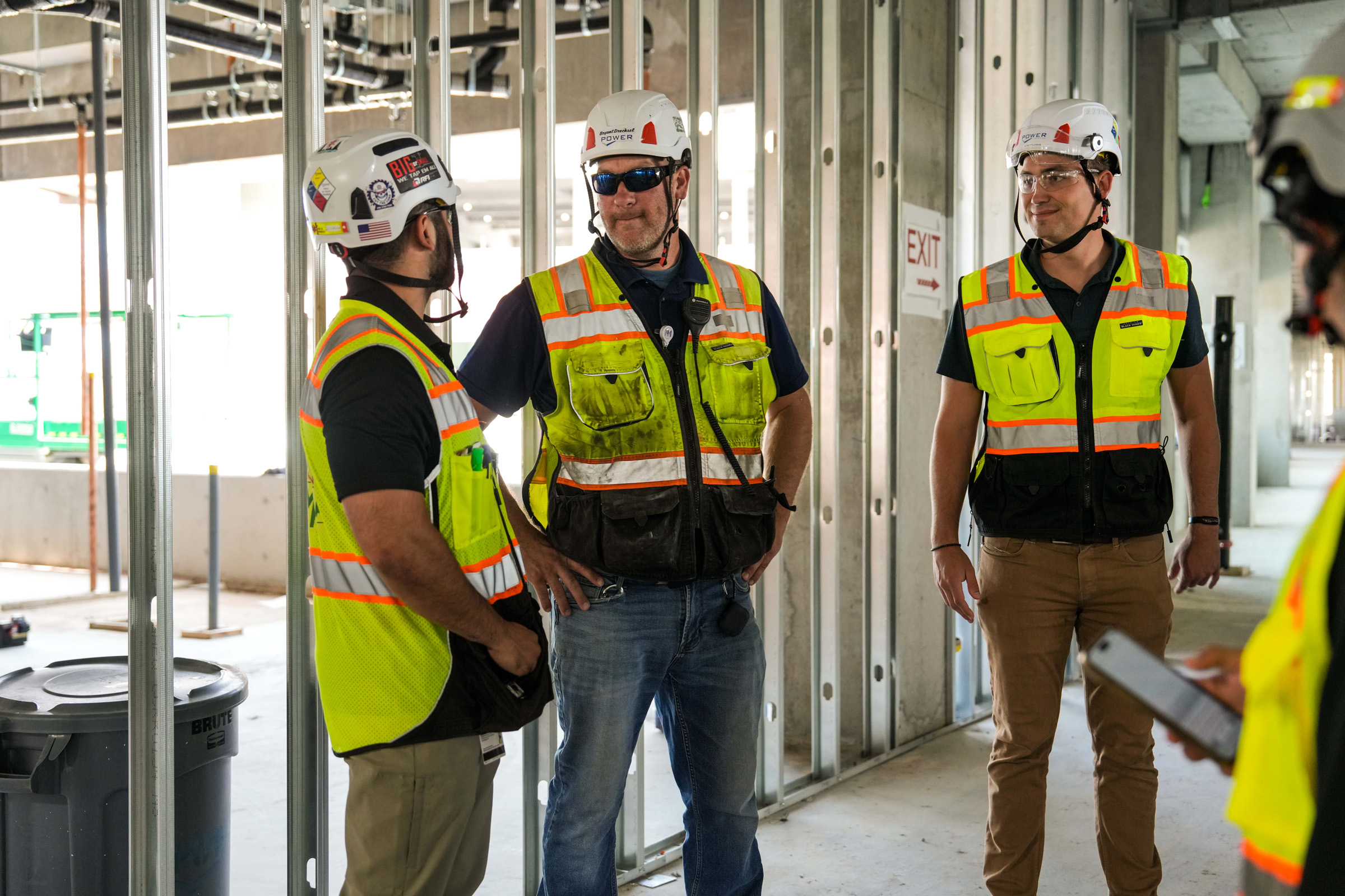 現場の従業員に力を与える