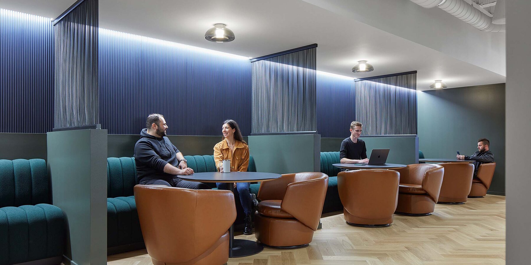 マバカラ ネット カジノのバカラ ネット カジノ_企業内装