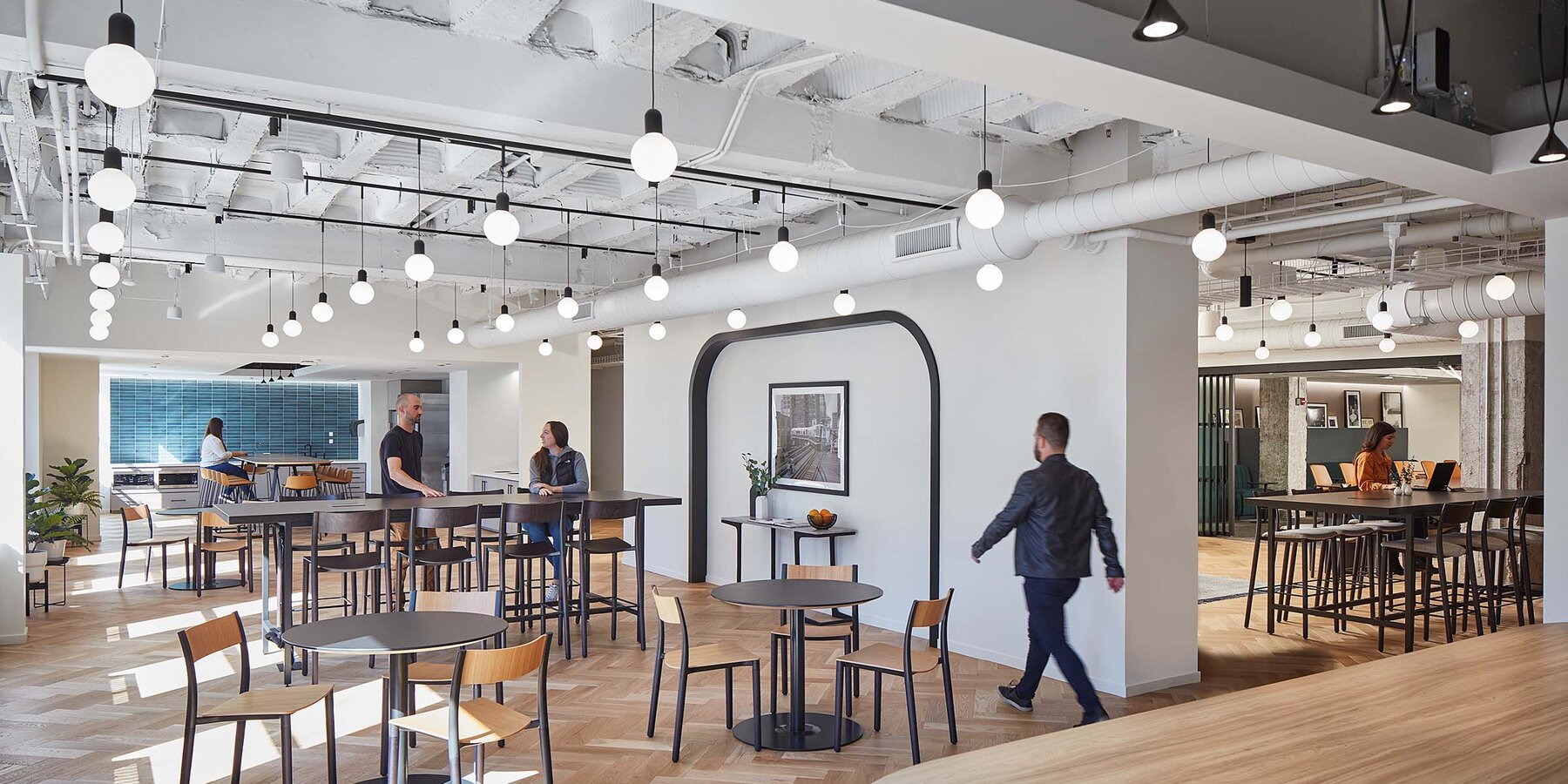 マバカラ ネット カジノのバカラ ネット カジノ_企業内装