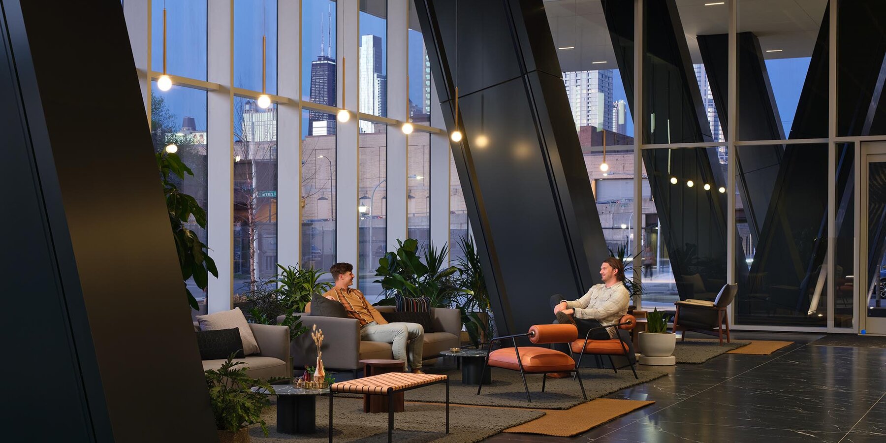 360 N グリーンのインテリア