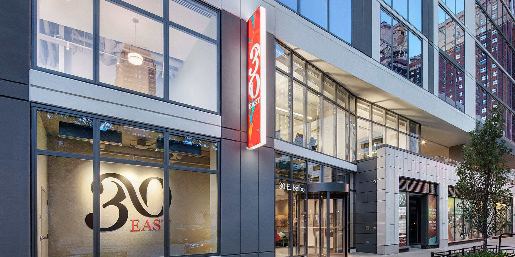 高級集合ポーカー スターズ バカラ建設中 - 30 東、通りレベルの屋外入口