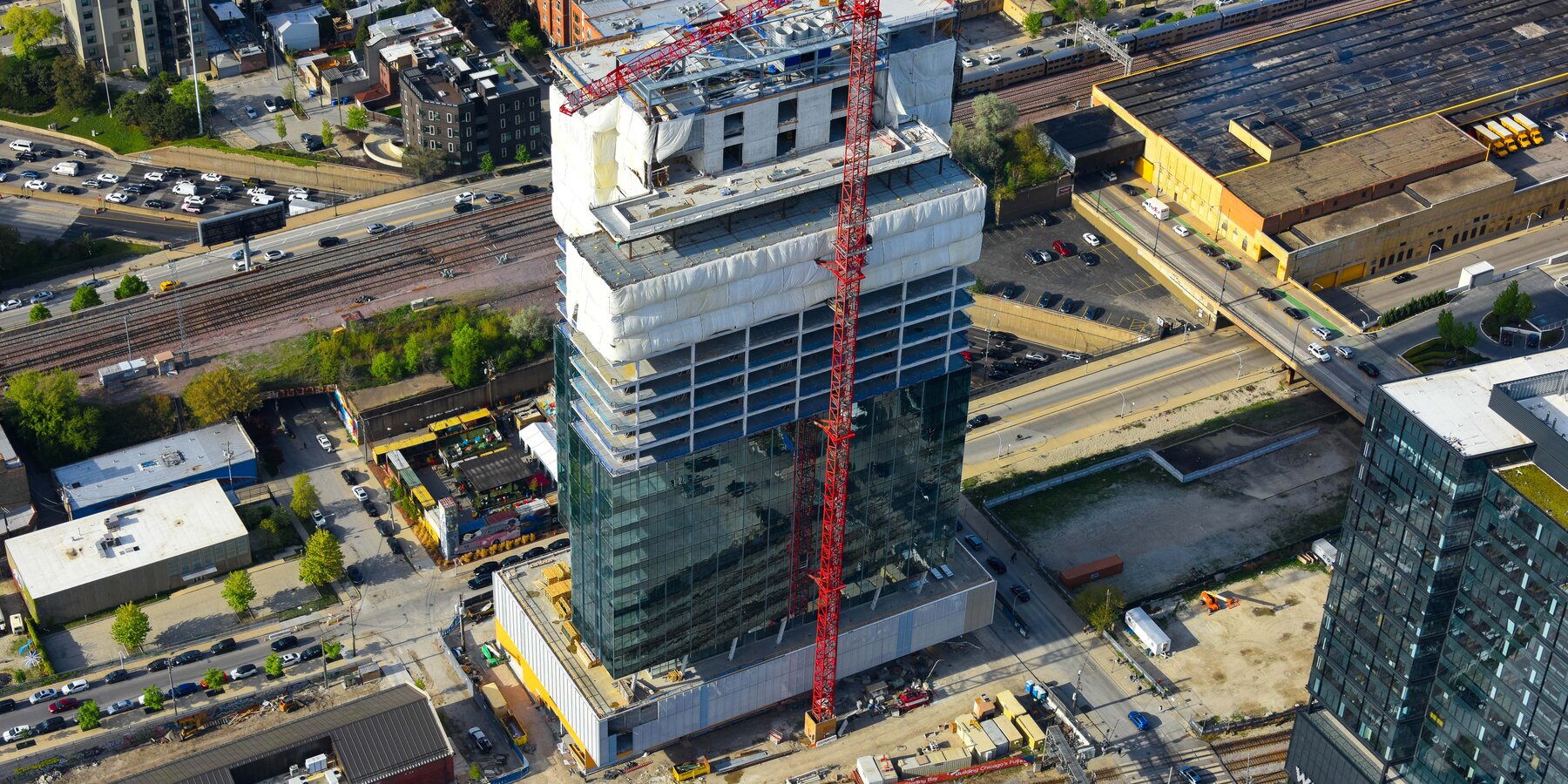 360 N グリーン工事中建設中