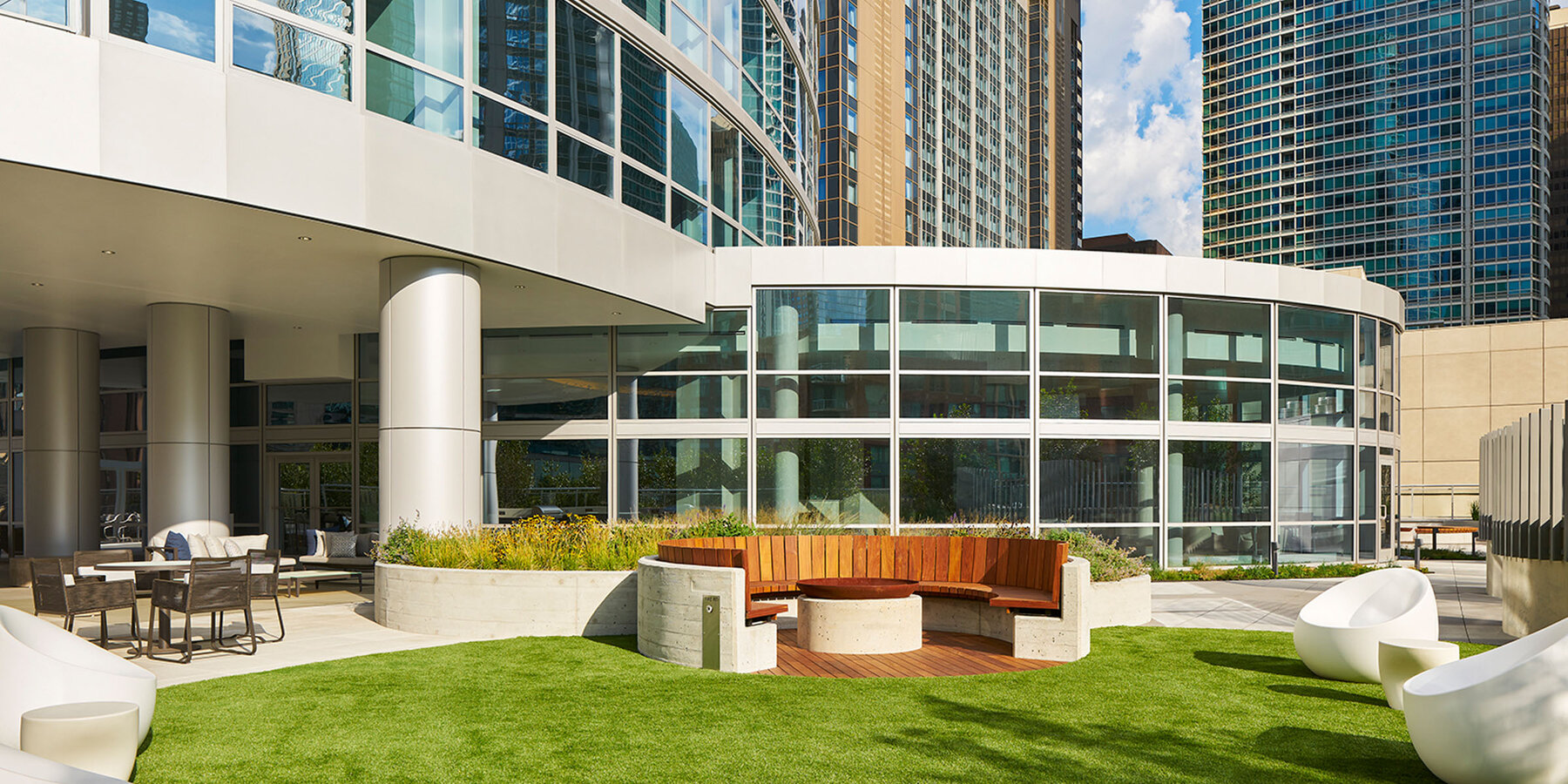 集合バカラとは建設会社 - 465 バカラとはパーク、暖炉とラウンジのある屋外パティオ