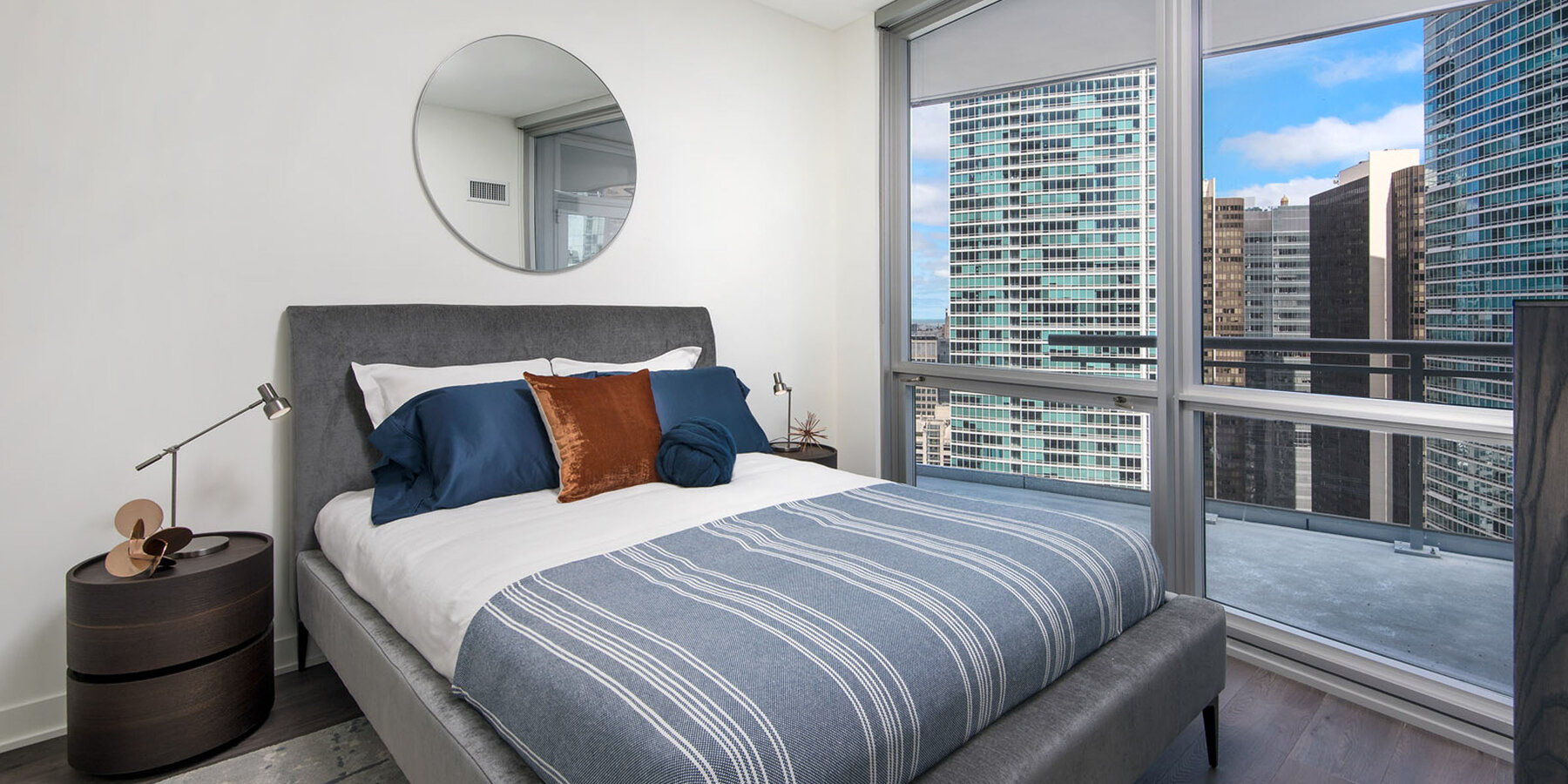 集合バカラとは建設会社 - スカイライン ビューの 465 バカラとは パークのベッドルームの窓