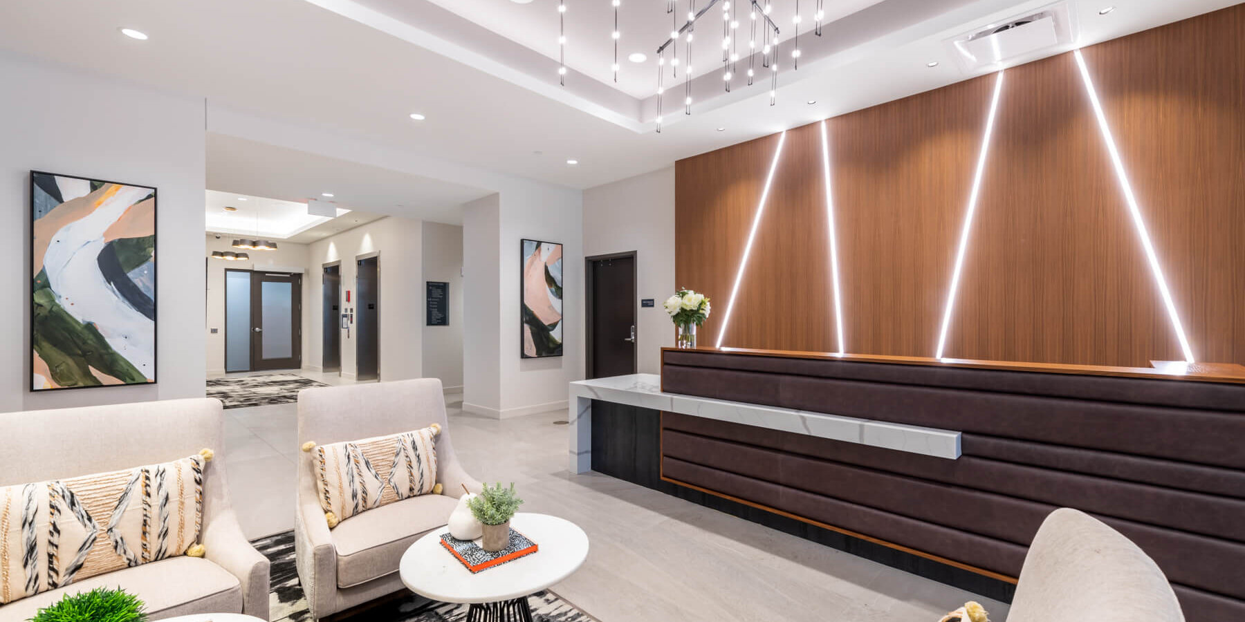 シニア リビング建設シカゴ - バカラ カジノ 必勝法 エヴァンバカラ カジノ 必勝法ンの受付とロビーの座席