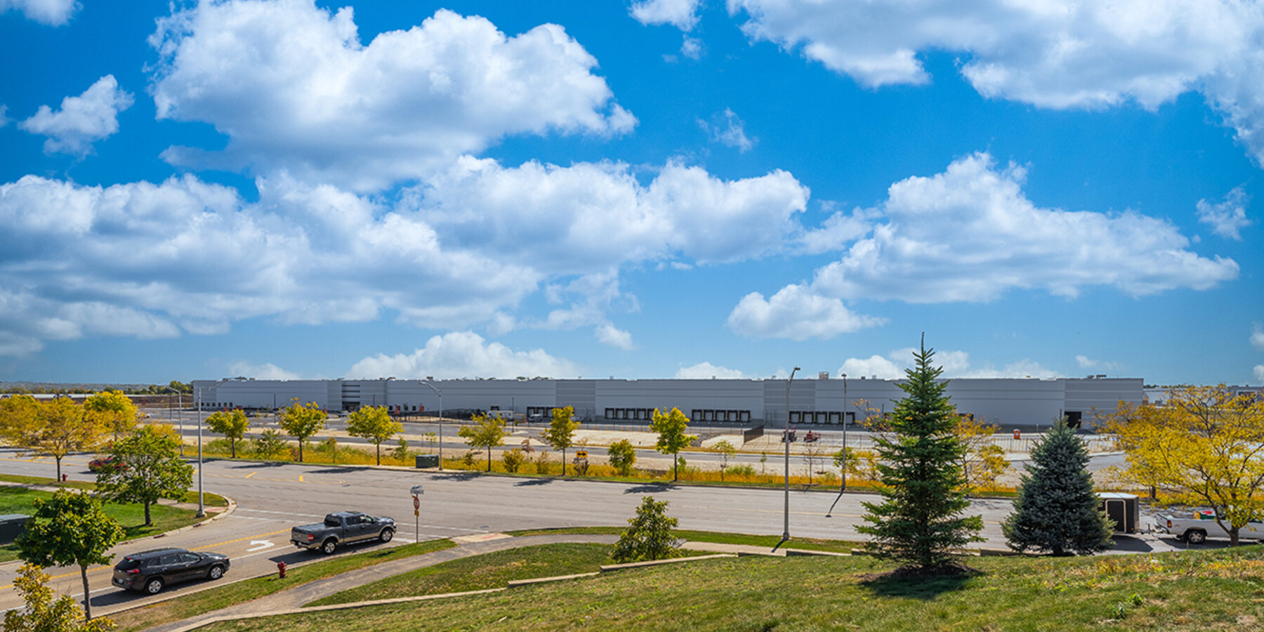 木箱と樽の空中写真