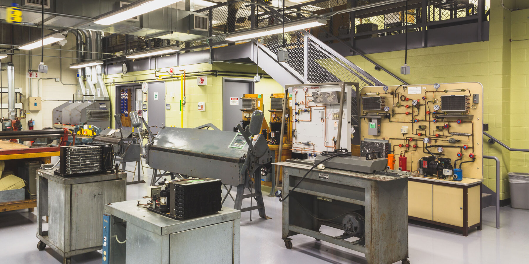 高等教育建設 - オンライン バカラオンライン バカラキャンパス ワークショップ ラボ