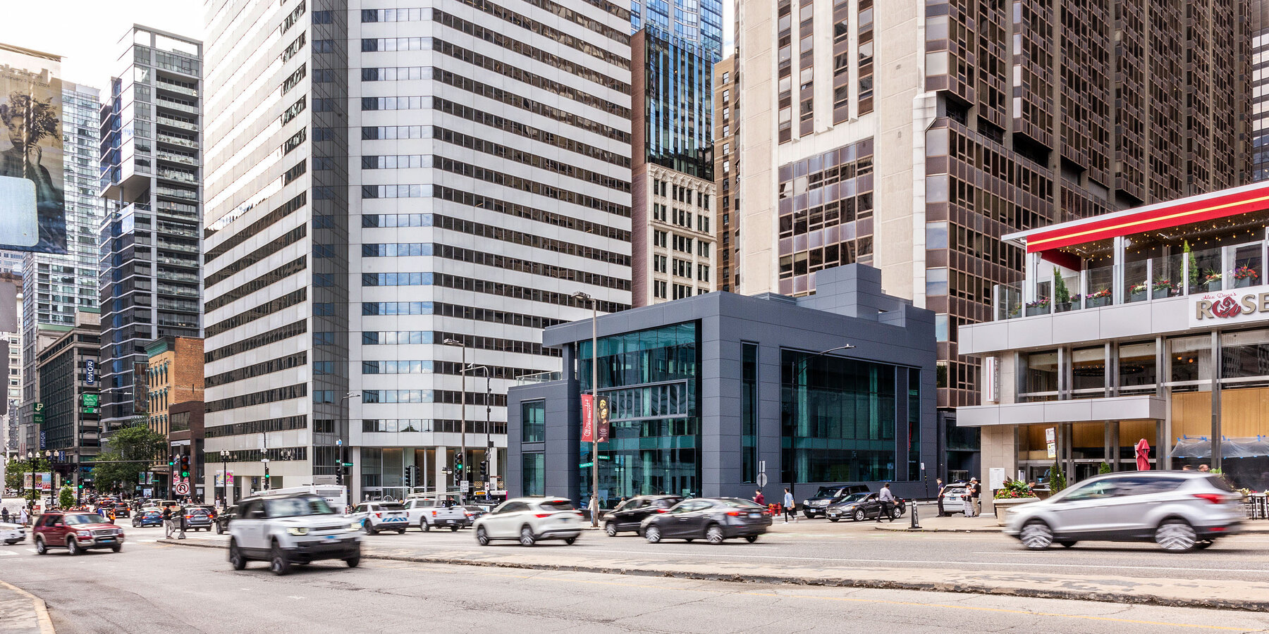 ミレニアム パーク プラザ