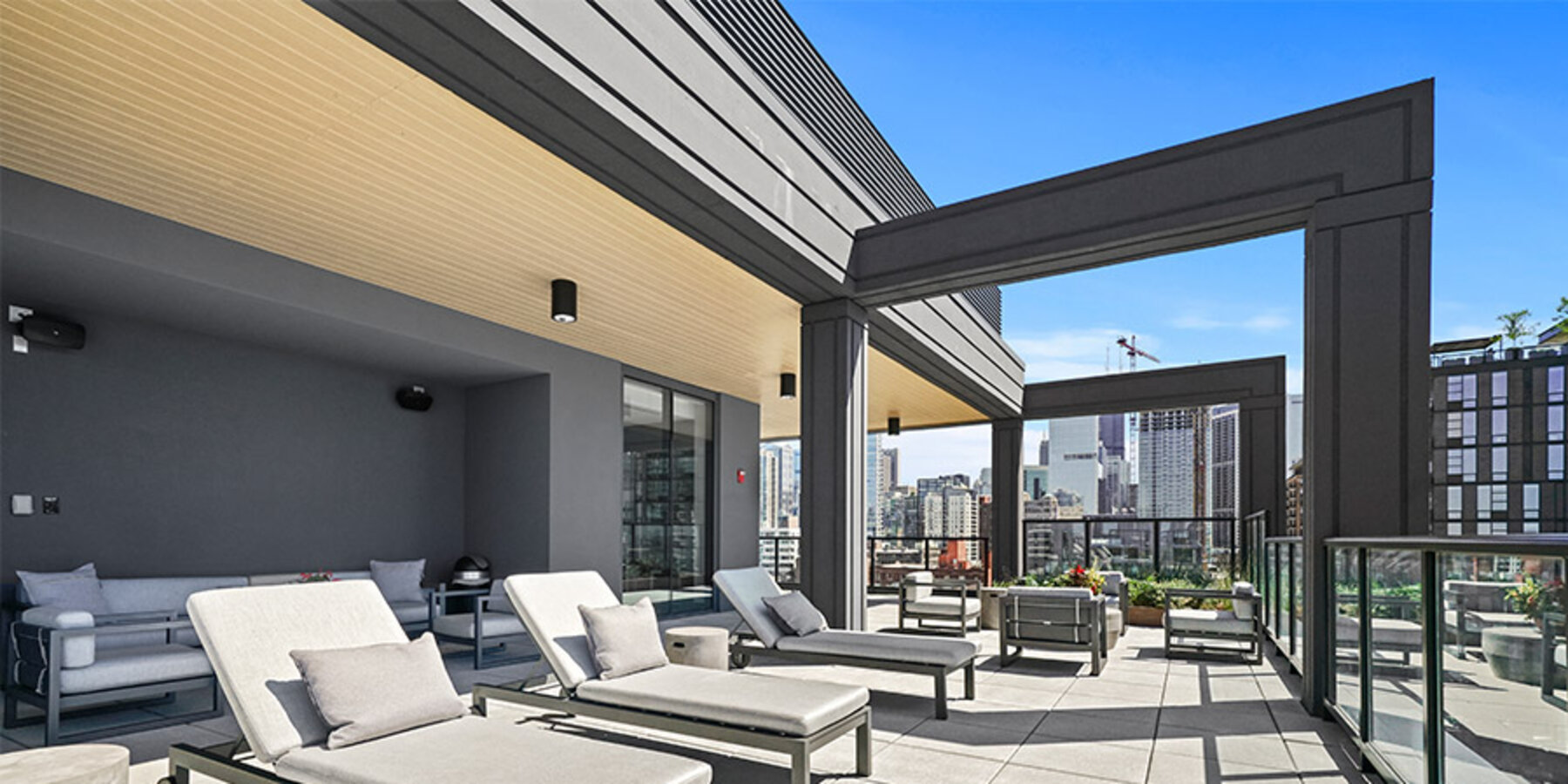 カジノ バカラ 優良住宅 集合住宅 コンドミニアム 住宅 リバーノース シカゴ アメニティ ラウンジ