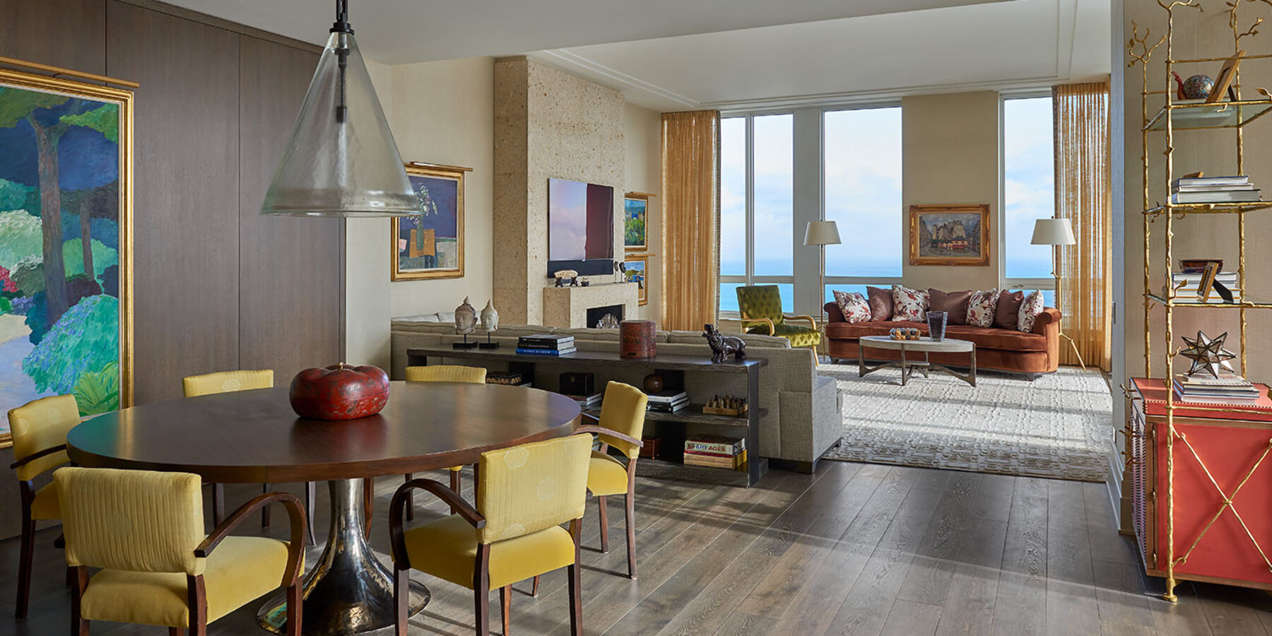 ベラ ジョン カジノ バカラ おすすめの高級コンドミニアムの改修と建設 - エリー東 55 番地のオープン リビング ルームとダイニング ルーム