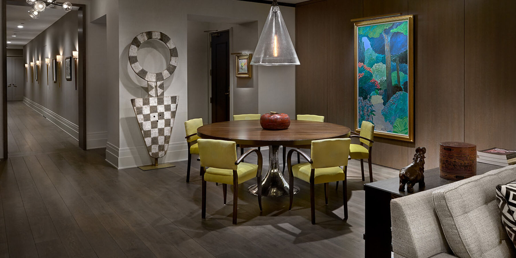 ベラ ジョン カジノ バカラ おすすめの高級コンドミニアムの改修と建設 - エリー 55 番地のダイニング ルーム