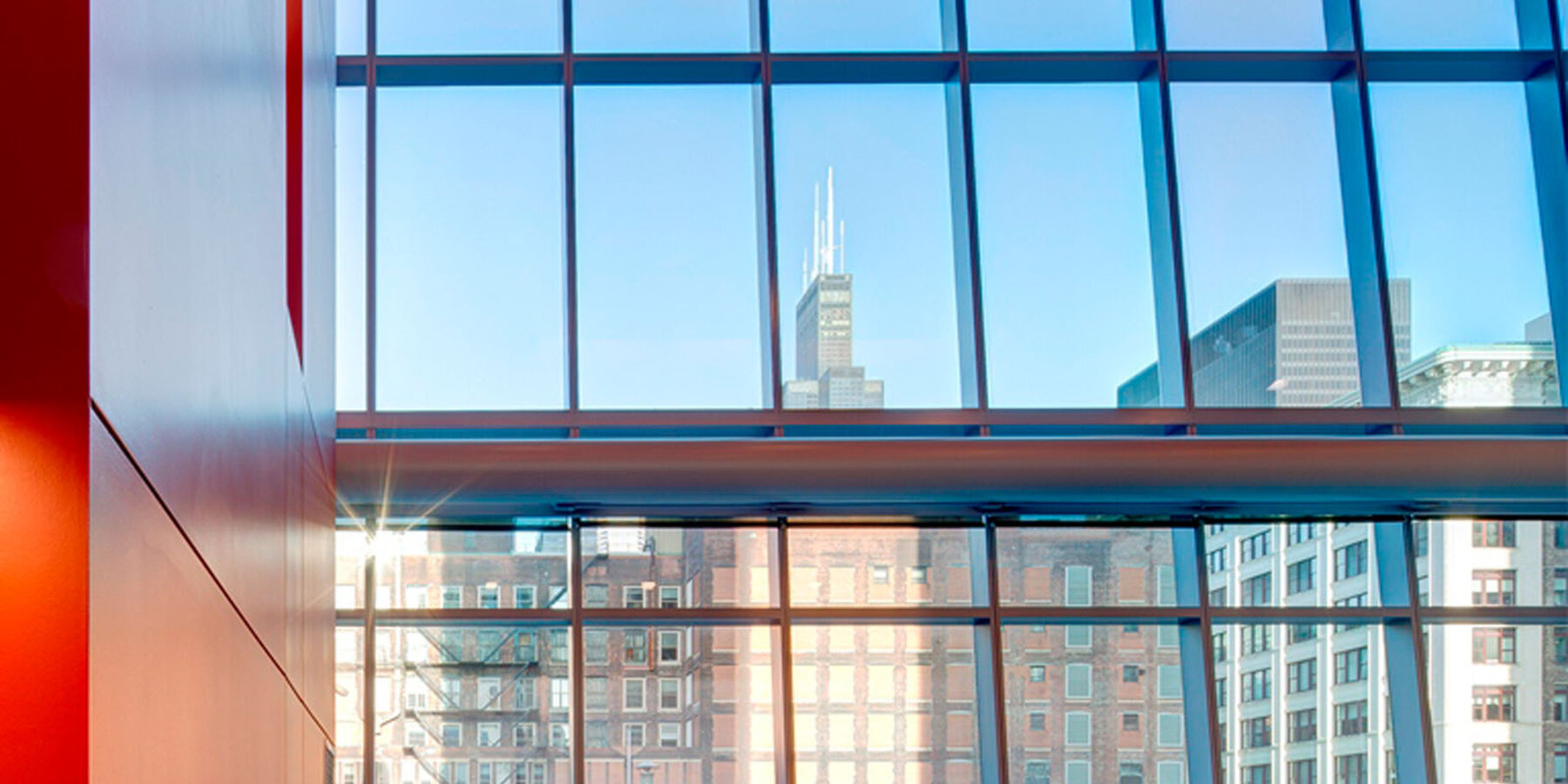 キャンパス建設 - カジノ バカラ テーブルズベルト大学の食堂の窓の改修