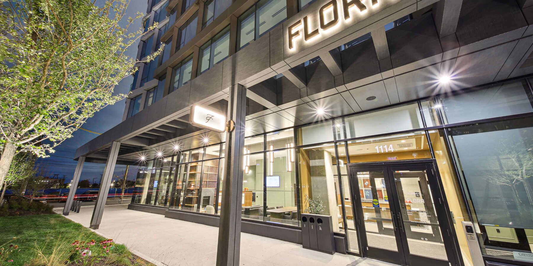 カジノ バカラ_1114 West Carroll_集合住宅