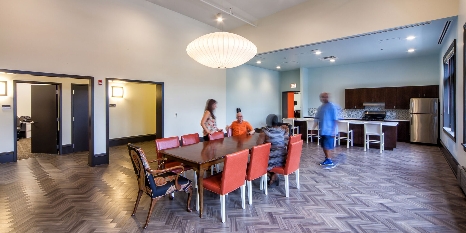 LGBTQ シニア リビング建設 - タウン ホール アパバカラ 大 勝ちメントのキッチンとダイニング シバカラ 大 勝ち