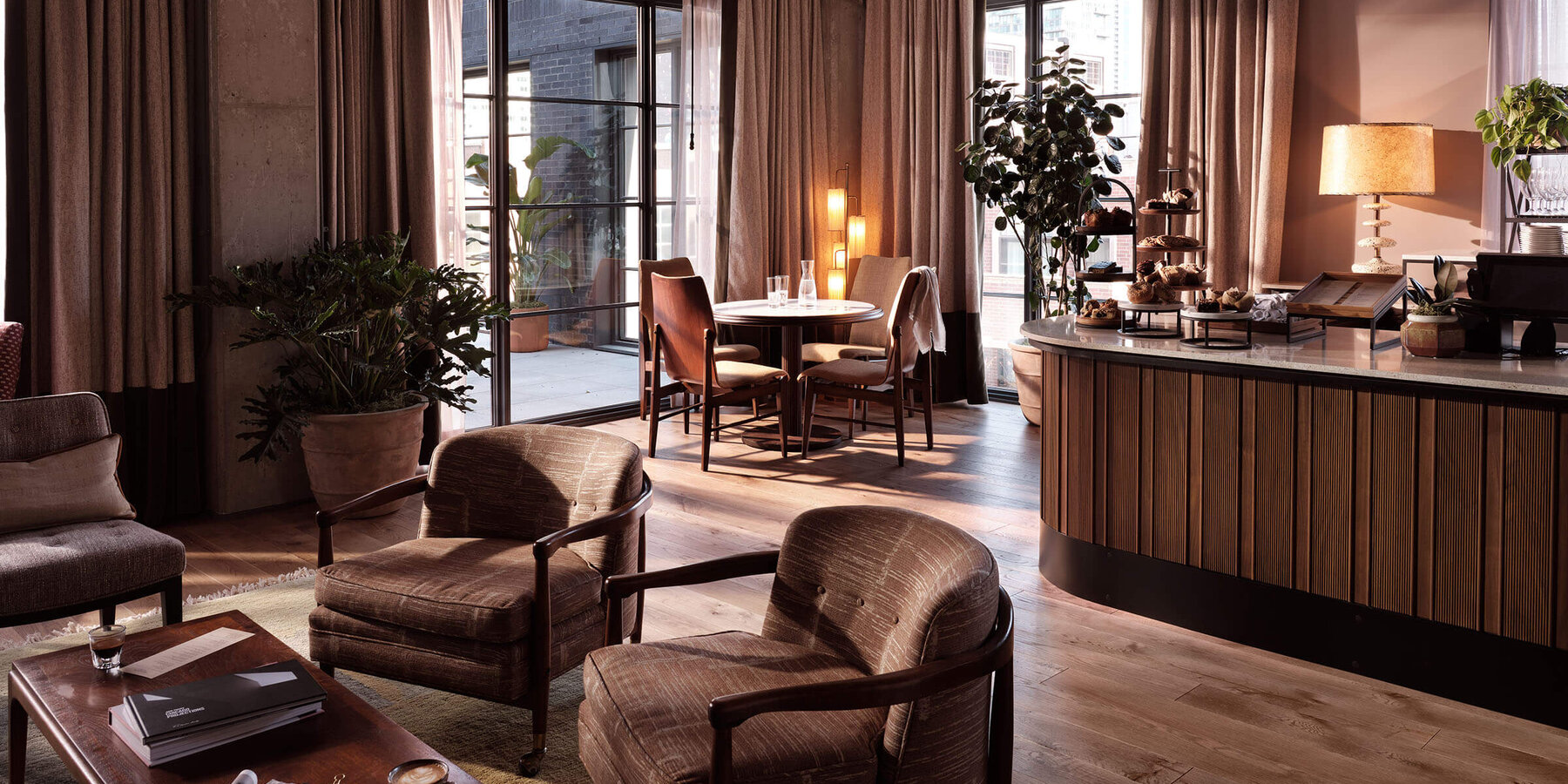 企業内装工事 - 作業場所_ フルバカラ やり方 カジノ マーケットの内装