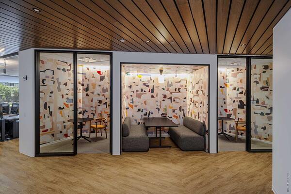 シカゴ本社の改装 - コマツのビット カジノ バカラテリア