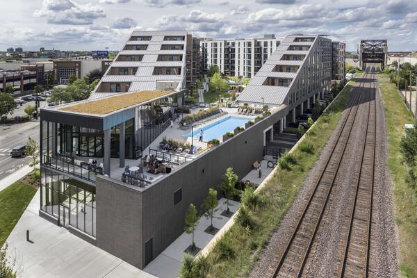 トライアングルスクエアアパートの外観