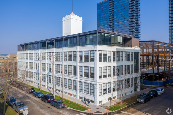 ルーリー小児青少年およびヤングアダルト医学