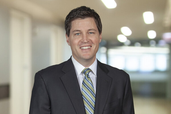 ブライアン ヘロルドのエレベーター廊下